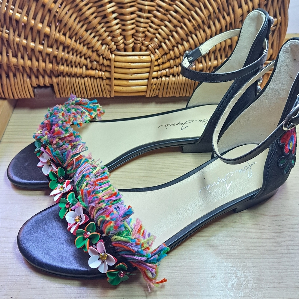 Vero Cuoio Isa Tapia Flat Sandals Size 37